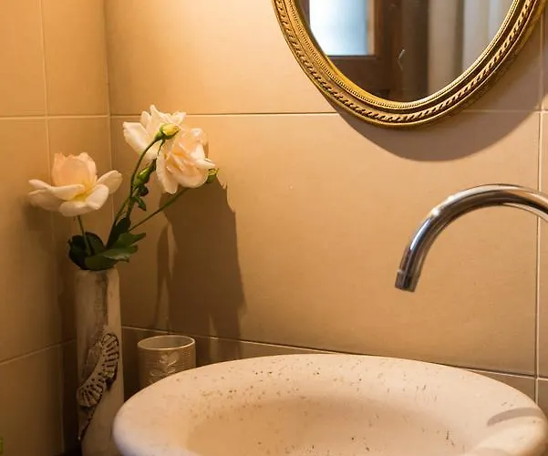 Arsanas Apatrments * Никити