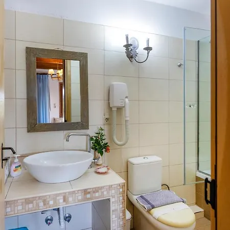 Traditional Arsanas Apartment Nikiti (Sithonia)