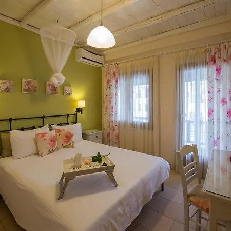 Traditional Arsanas Apartment *