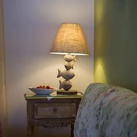 Traditional Arsanas * Νικήτη